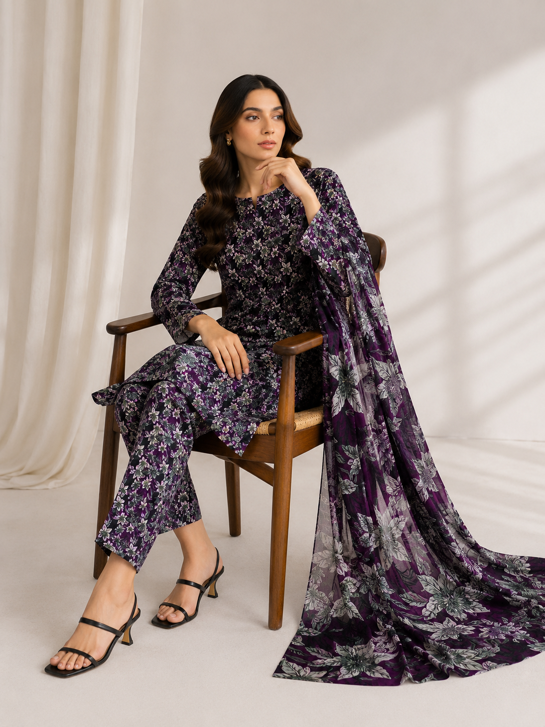 3 Piece Unstitched Lawn Suit / Bamber Dupatta
