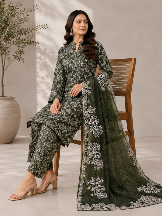 3 Piece Unstitched Lawn Embroided Suit / Bamber Dupatta
